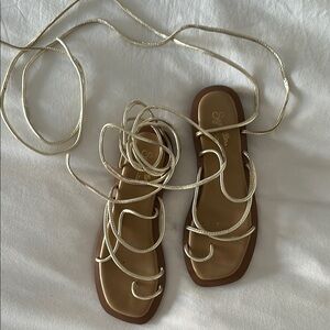 Seychelles Gold Lace-Up Sandals – Never Worn